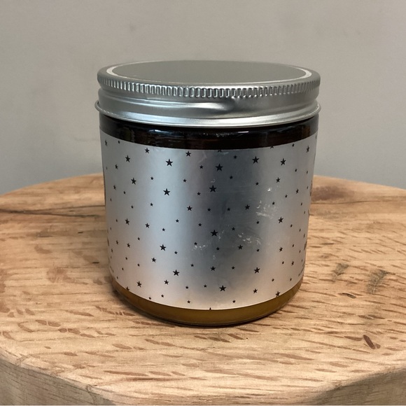 🟤 New & Hand Poured - Rosewater & Oud Scented Candle in Glass Jar and Lid - Picture 6 of 13